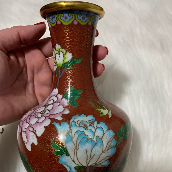 Vintage Chinese Cloisonne Enamel Vase with Floral and Leaf Motifs - Picture 1 of 14